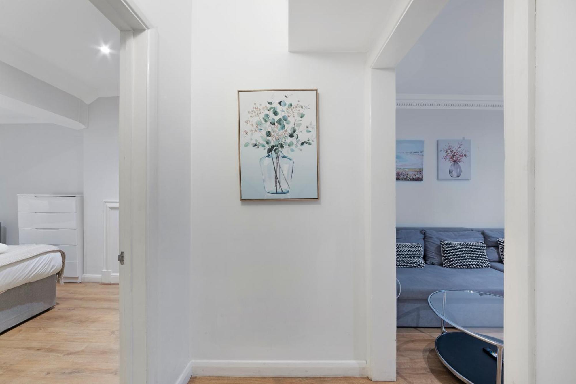 2 Bed Piccadilly Apartment 4 London Eksteriør billede
