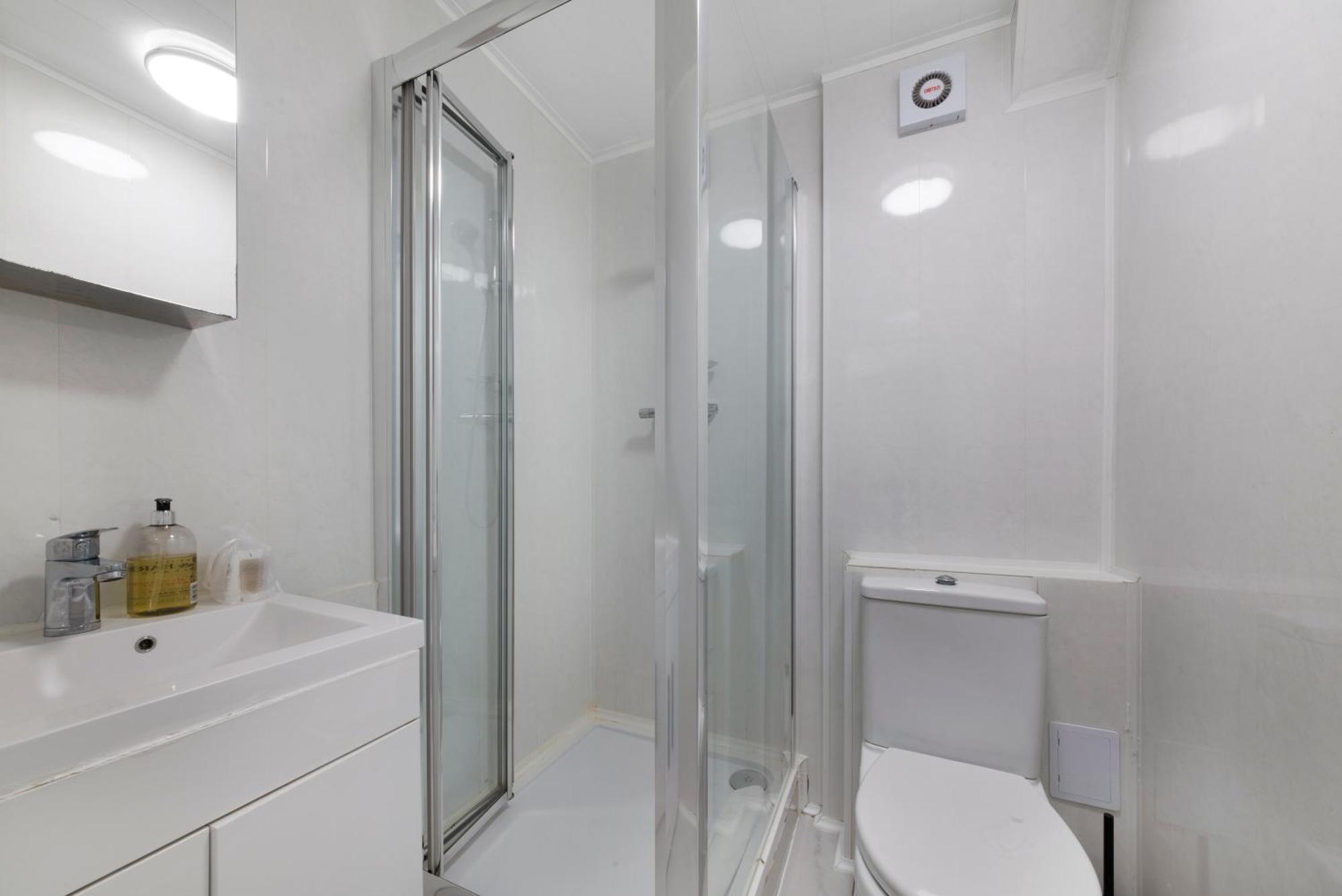 2 Bed Piccadilly Apartment 4 London Eksteriør billede