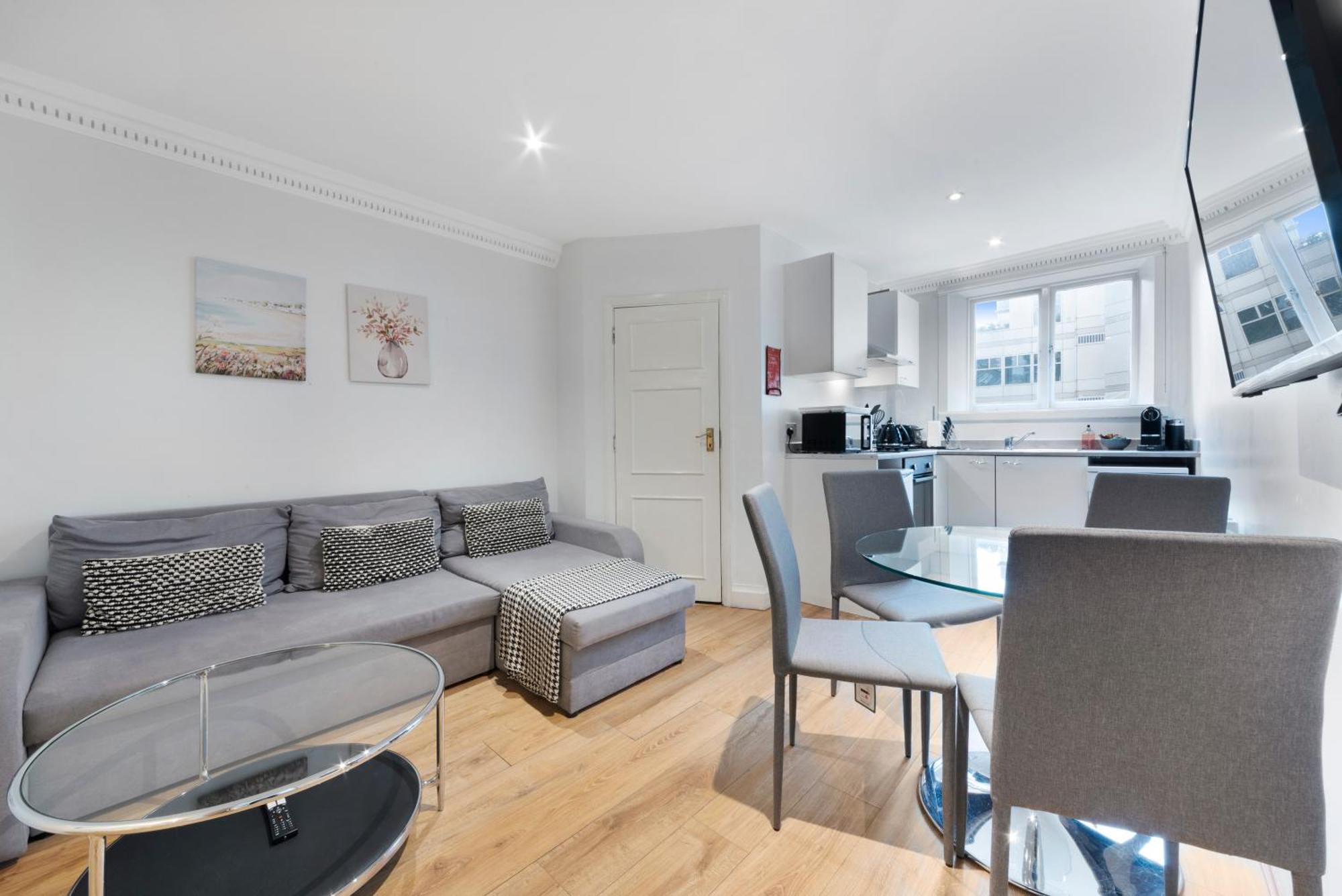 2 Bed Piccadilly Apartment 4 London Eksteriør billede
