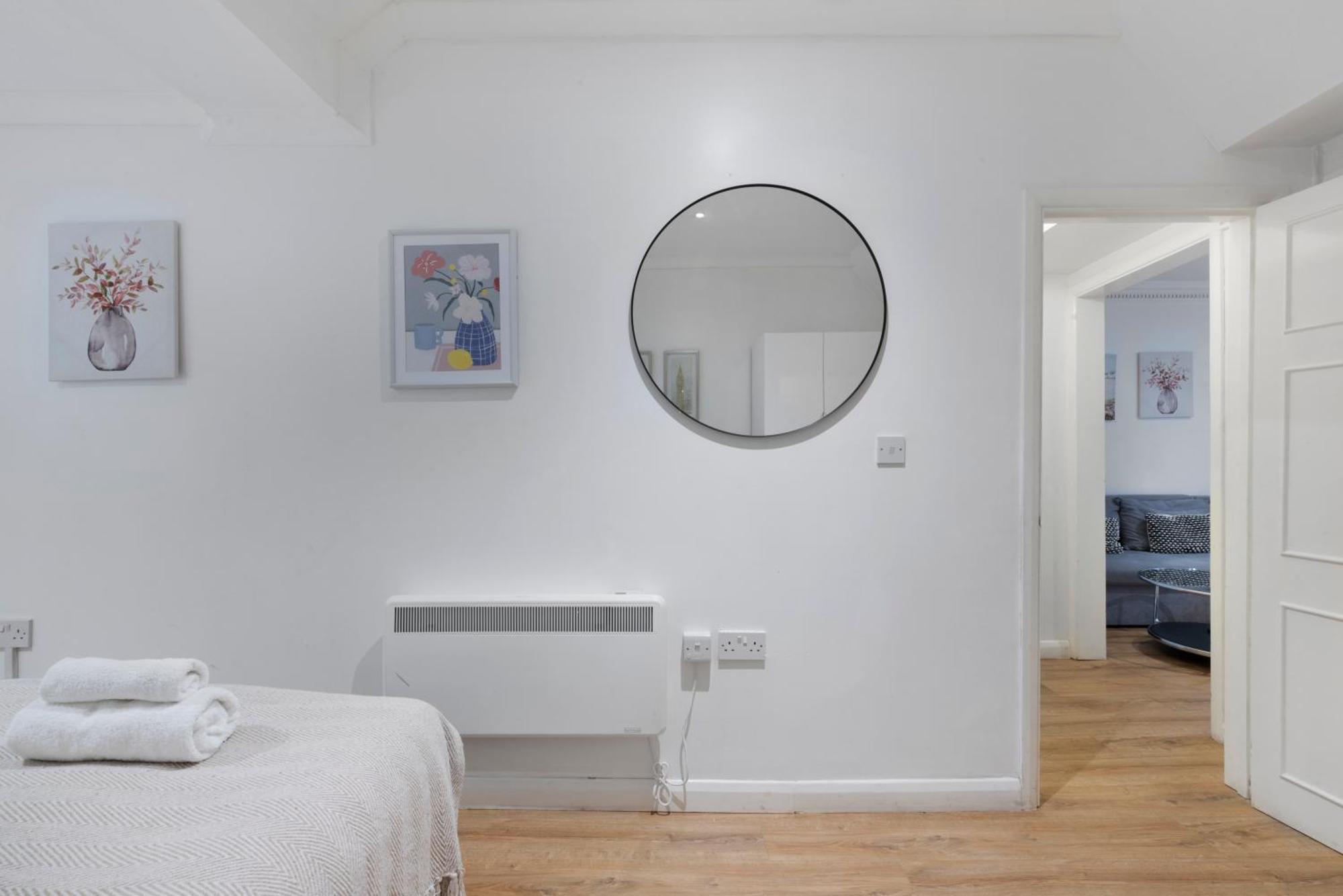 2 Bed Piccadilly Apartment 4 London Eksteriør billede